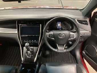 TOYOTA HARRIER 2018 Image 6