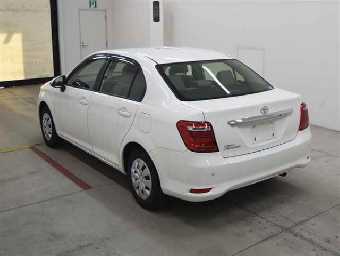 TOYOTA COROLLA AXIO 2017 Image 2