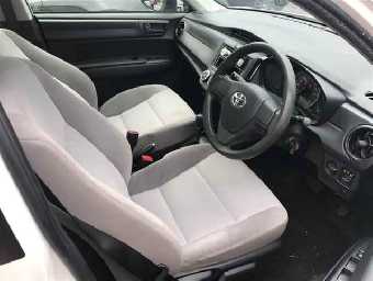 TOYOTA COROLLA AXIO 2017 Image 3