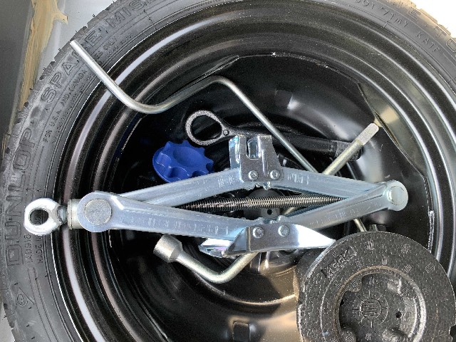 TOYOTA COROLLA AXIO 2017 Image 22