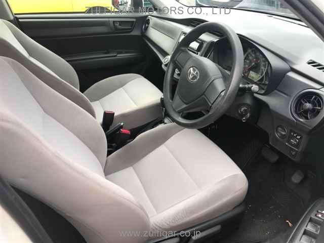 TOYOTA COROLLA AXIO 2017 Image 3