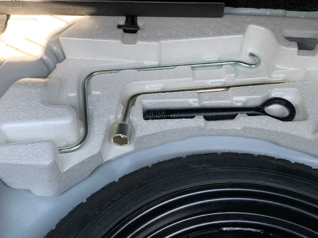 TOYOTA COROLLA AXIO 2017 Image 21