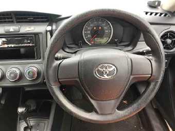 TOYOTA COROLLA AXIO 2017 Image 7