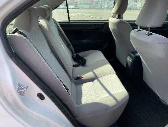 TOYOTA COROLLA AXIO 2017 Image 9