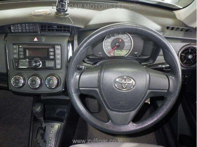 TOYOTA COROLLA AXIO 2017 Image 6