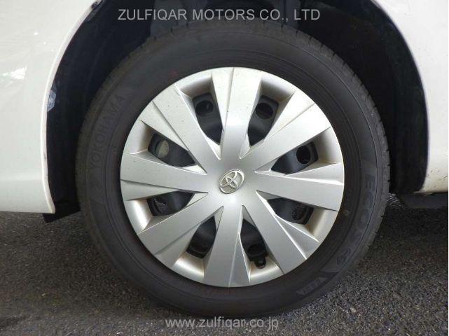 TOYOTA COROLLA AXIO 2017 Image 9