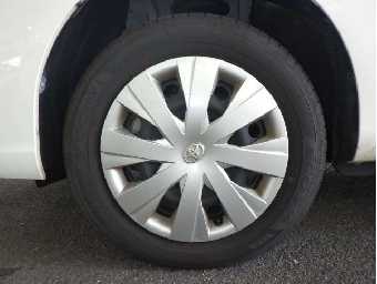 TOYOTA COROLLA AXIO 2017 Image 9