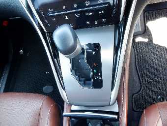 TOYOTA HARRIER 2020 Image 7