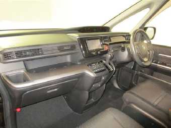 HONDA STEPWGN SPADA 2018 Image 19