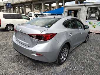 MAZDA AXELA 2017 Image 2