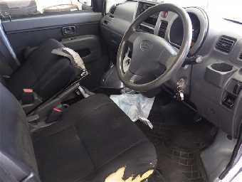 DAIHATSU HIJET CARGO 2017 Image 4