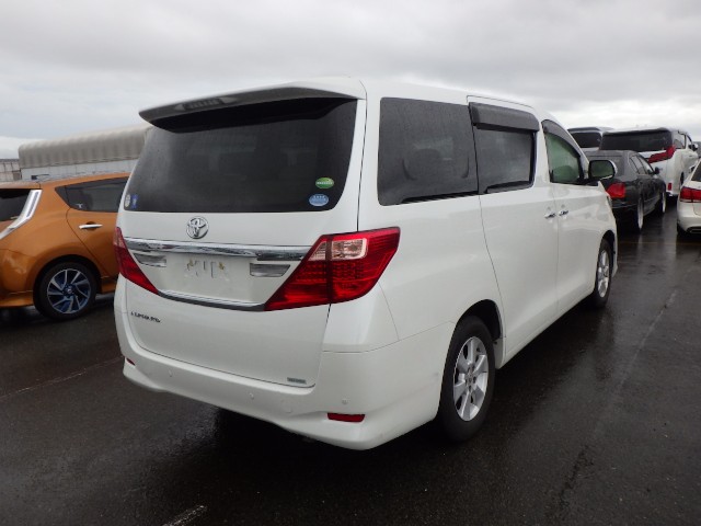 TOYOTA ALPHARD 2013 Image 19