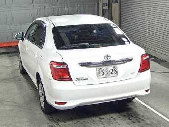 TOYOTA COROLLA AXIO 2017 Image 2