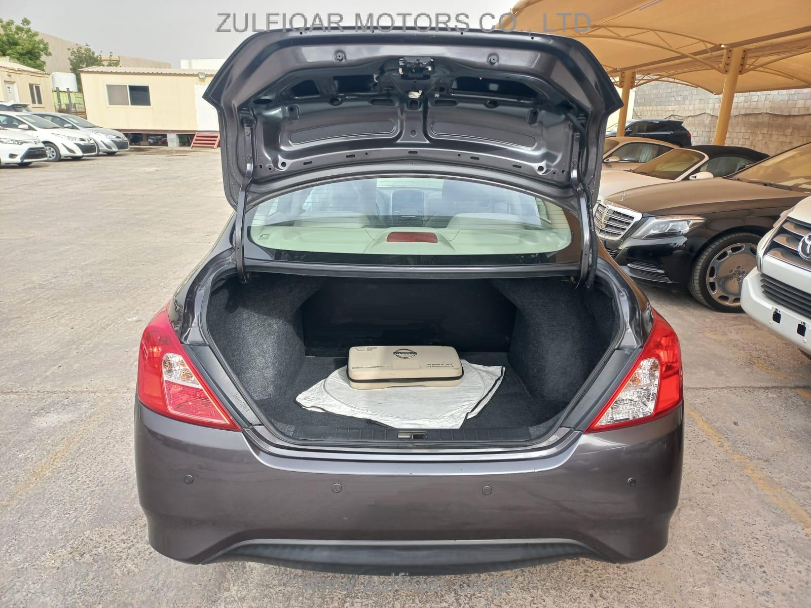 NISSAN SUNNY 2019 Image 10