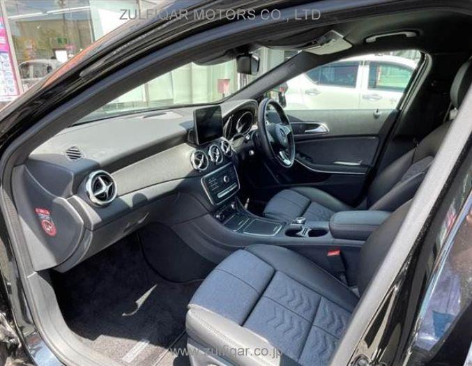MERCEDES BENZ GLA CLASS 2017 Image 2