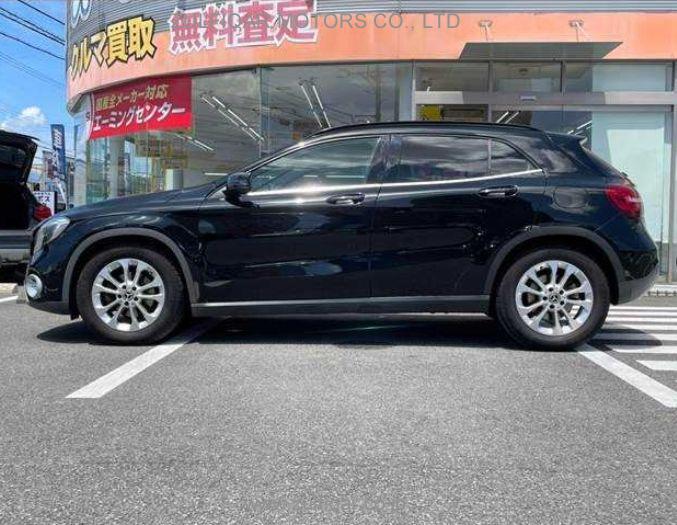 MERCEDES BENZ GLA CLASS 2017 Image 4