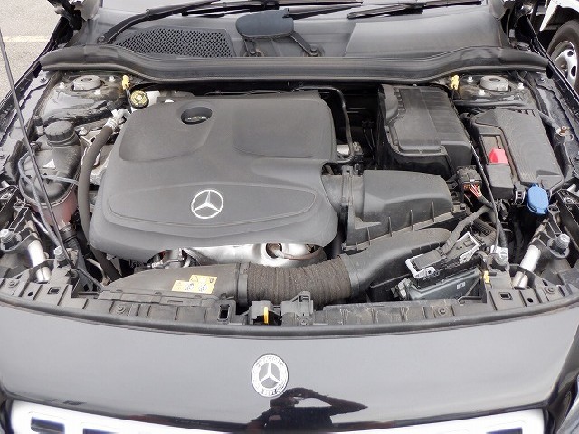 MERCEDES BENZ GLA CLASS 2017 Image 35