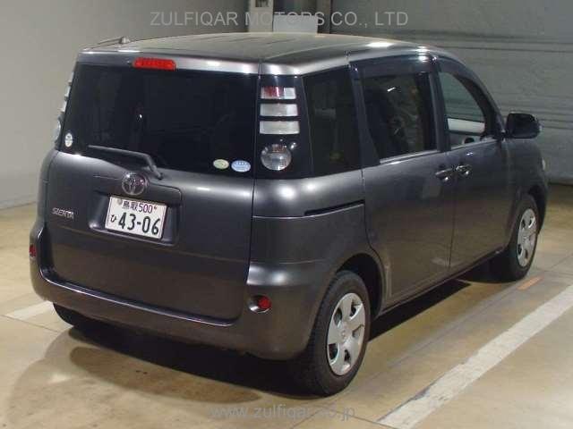 TOYOTA SIENTA 2010 Image 2