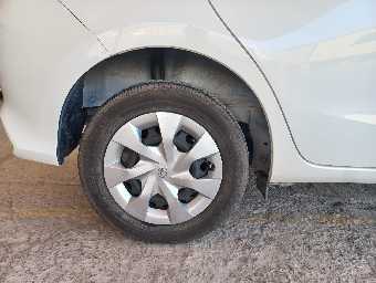 TOYOTA YARIS 2018 Image 19