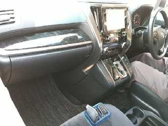 TOYOTA ALPHARD 2020 Image 3