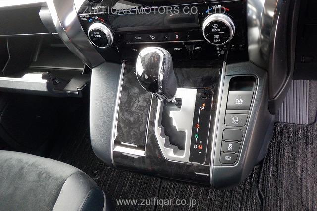 TOYOTA ALPHARD 2020 Image 6