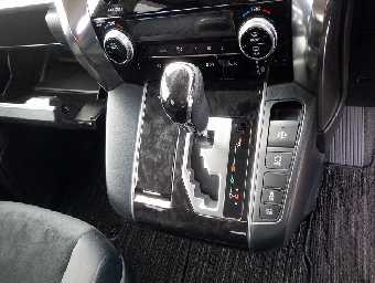 TOYOTA ALPHARD 2020 Image 6