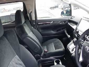 TOYOTA ALPHARD 2020 Image 7