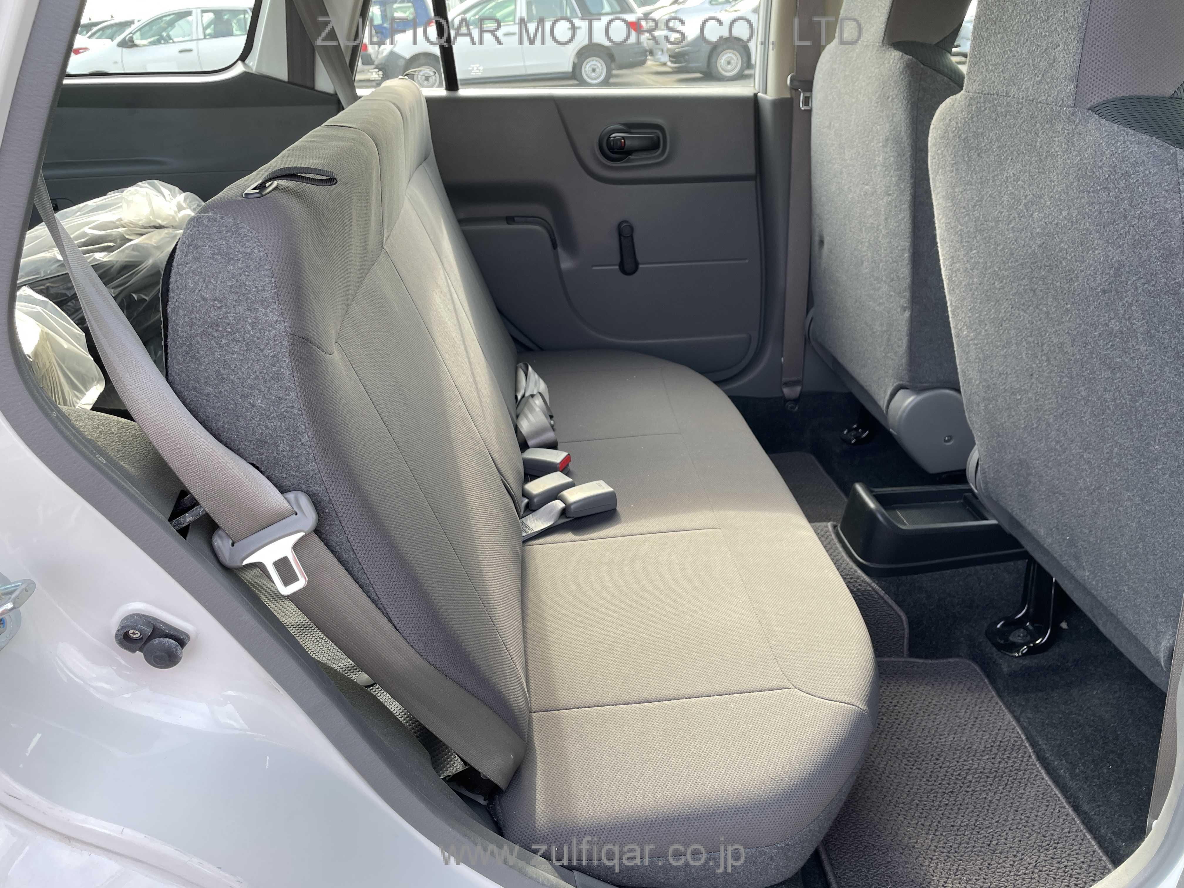 NISSAN NV150 AD 2017 Image 12