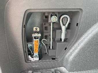 NISSAN NV150 AD 2017 Image 16