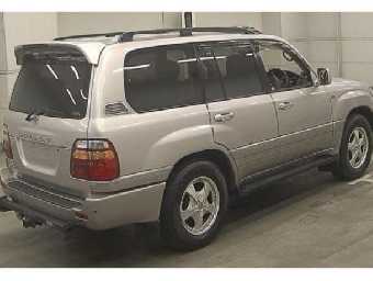 TOYOTA LAND CRUISER 100 2000 Image 3