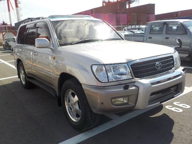 TOYOTA LAND CRUISER 100 2000 Image 24