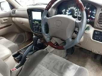 TOYOTA LAND CRUISER 100 2000 Image 6