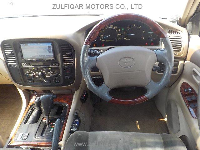 TOYOTA LAND CRUISER 100 2000 Image 10