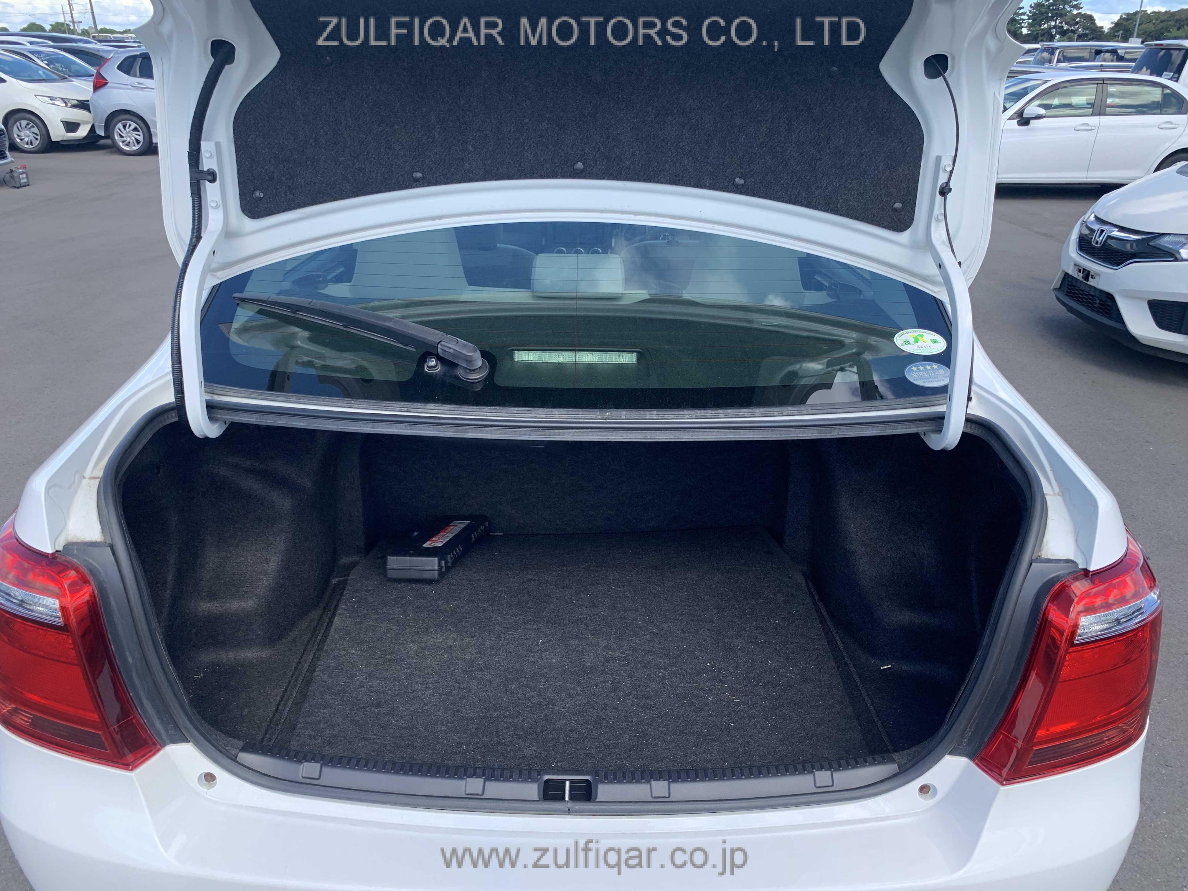 TOYOTA COROLLA AXIO 2017 Image 12