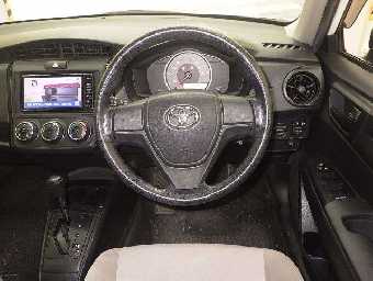 TOYOTA COROLLA AXIO 2017 Image 6