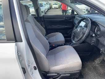 TOYOTA COROLLA AXIO 2017 Image 10