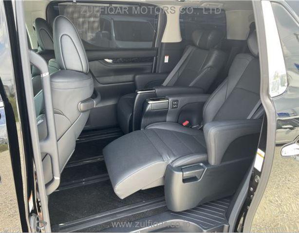 TOYOTA ALPHARD 2021 Image 6