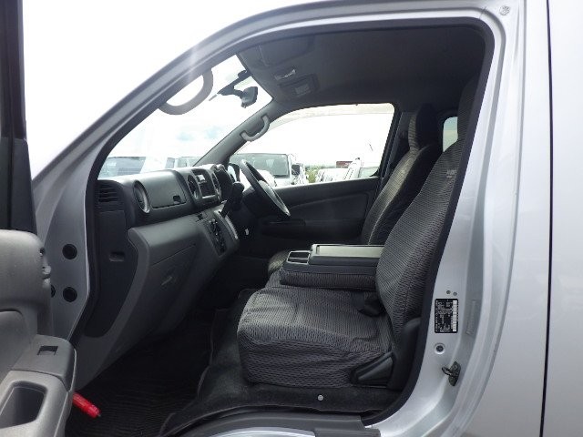 NISSAN NV350 CARAVAN 2012 Image 20