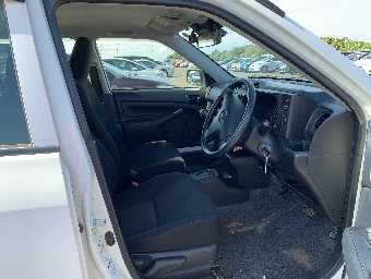 TOYOTA SUCCEED 2017 Image 9