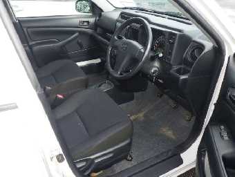 TOYOTA SUCCEED 2017 Image 4