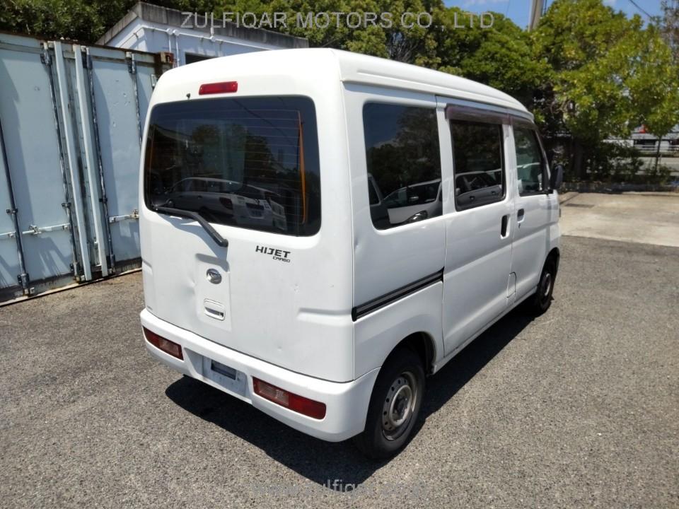 DAIHATSU HIJET CARGO 2017 Image 2