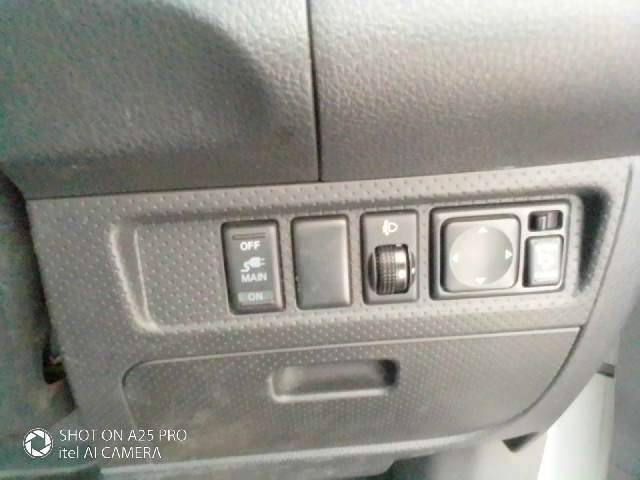 NISSAN A.D S/V 2016 Image 26