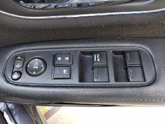 HONDA VEZEL 2017 Image 12