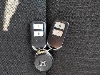 HONDA VEZEL 2017 Image 13