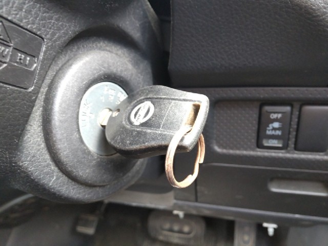 NISSAN A.D S/V 2017 Image 19