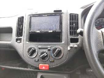 NISSAN A.D S/V 2017 Image 9