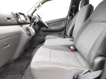 NISSAN NV350 CARAVAN 2015 Image 14