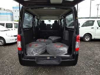 NISSAN NV350 CARAVAN 2015 Image 7