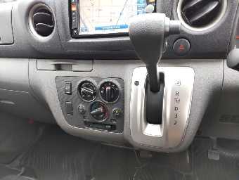 NISSAN NV350 CARAVAN 2015 Image 10