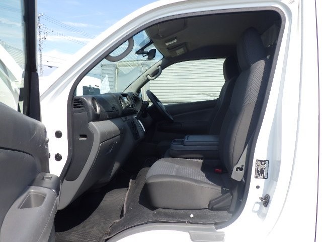 NISSAN NV350 CARAVAN 2014 Image 36